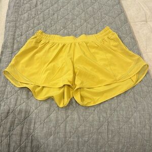 Lululemon hotty hot shorts size 8 tall